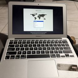 MacBook Air 2016 8gb Ram 
