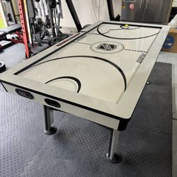 Air Hockey Table