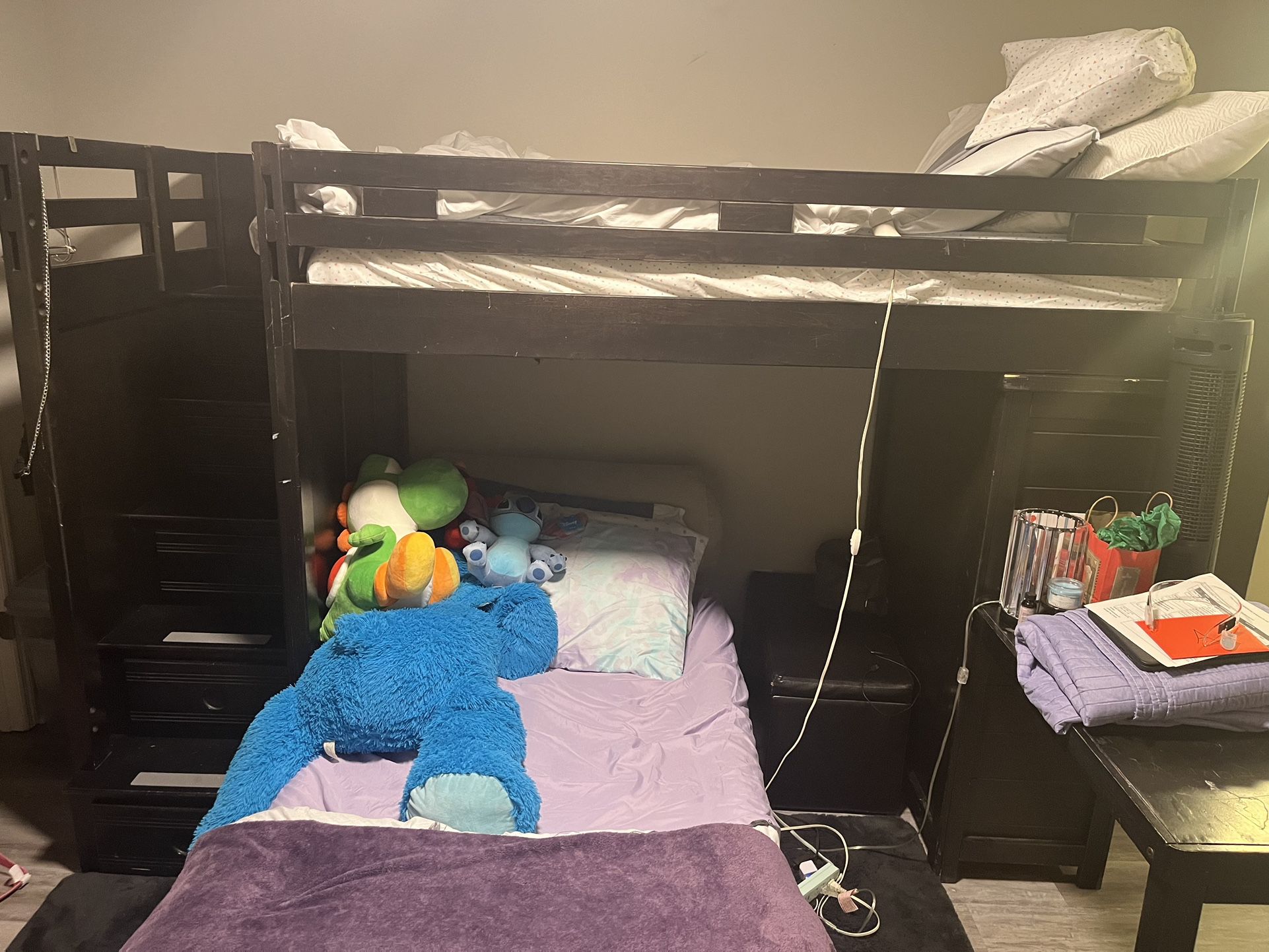 Twin Over Twin/full Bunk Bed