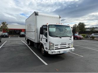 2013 ISUZU box truck