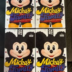 Mickey Family Cute Together Keychain 