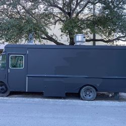 Food Truck Ready To Work 