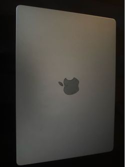 MacBook Pro 2024