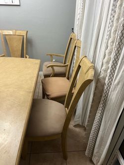 Comedor con 6 sillas