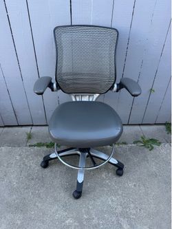 Adjustable Office Chair / Drafting Desk Chair w/Arms On Wheels w/Foot Rest by MODWAY ✨ExcCondition✨