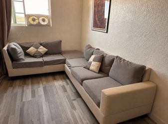 Modern Gray L-Shaped Sectional Sofa Set – Clean