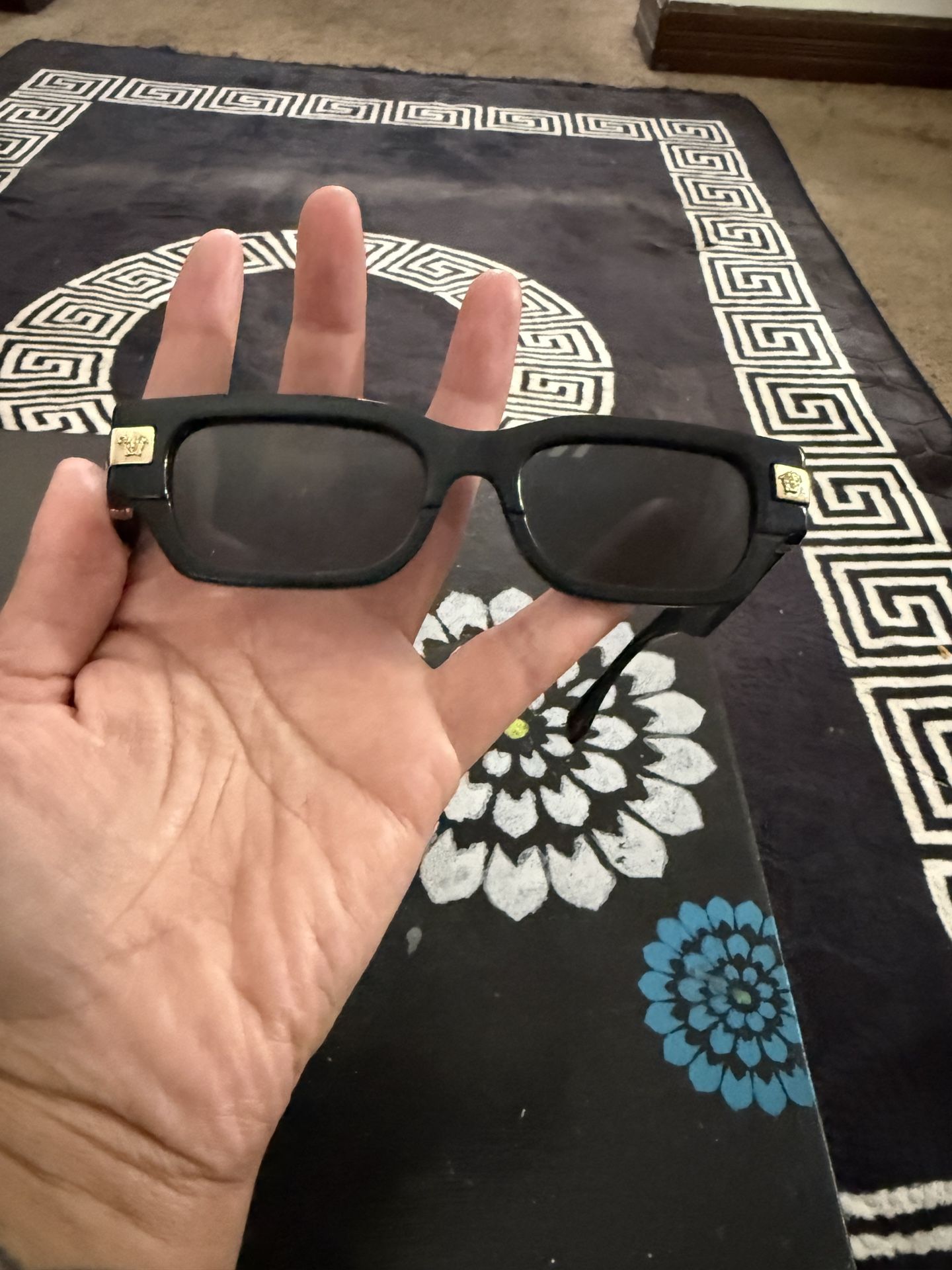 Versace Classic Top Black sunglasses excellent condition