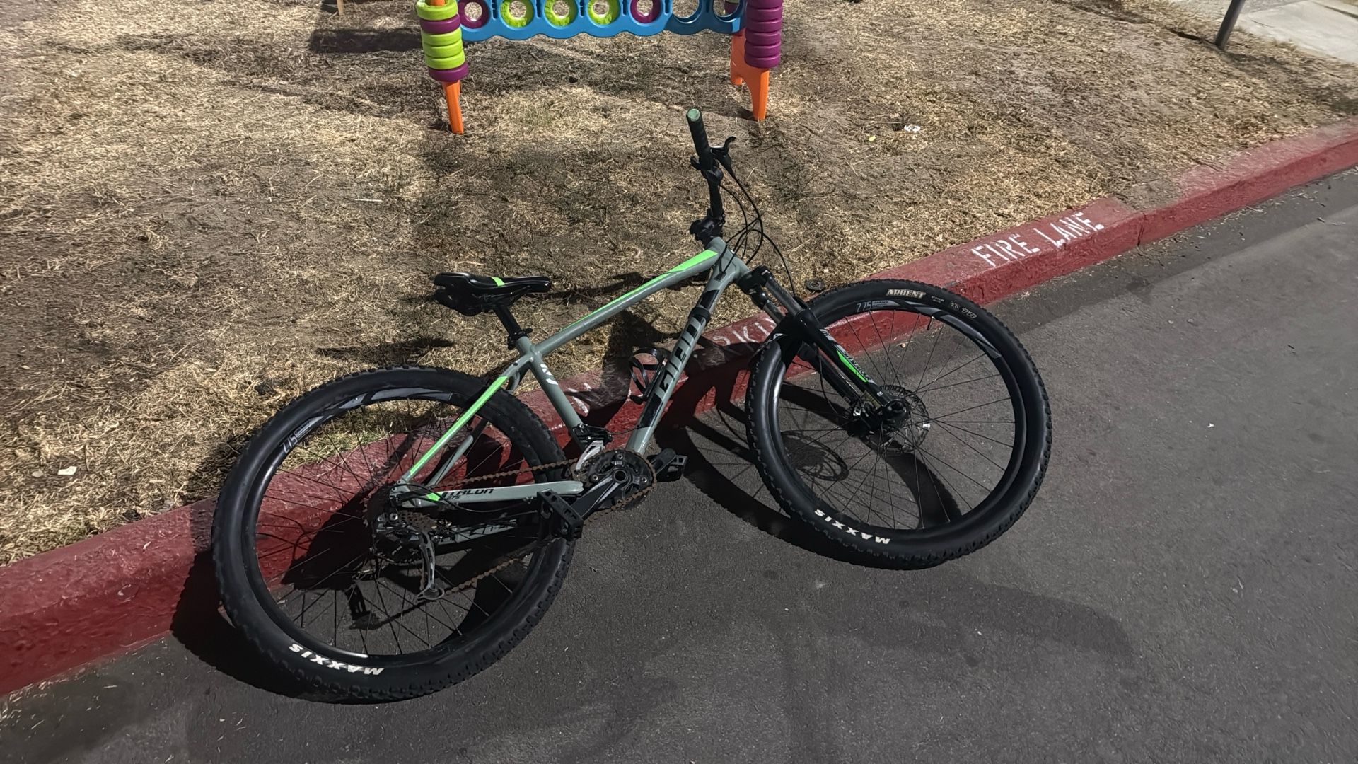 Giant Talon Bike