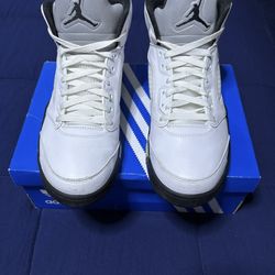 Air Jordan 5 Retro White Black 2024  Size 10.5