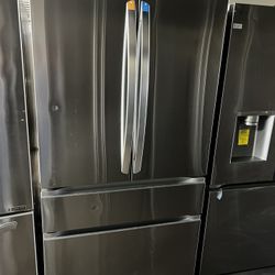 New Open Box Lg Four Door Stainless Steel Refrigerator With Indoor Water And Ice 