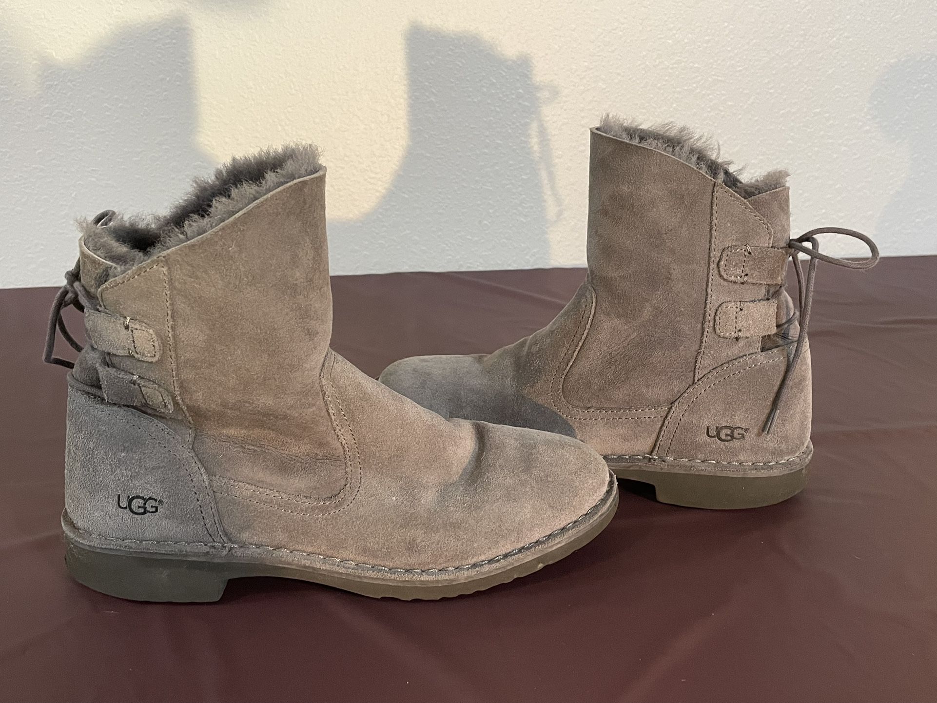 Ugg Boots Women’s Size 9