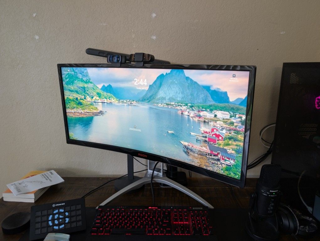 AOC AGON 35” Curved Ultrawide Monitor – 3440x1440, 120Hz, G-Sync, Excellent Condition