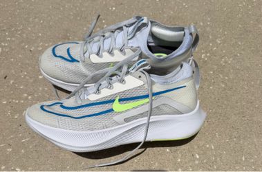 Nike Zoom Fly 4 Running Shoes – Excellent Condition