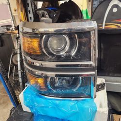 Headlight Assembly For 2014 Chevy Siverado