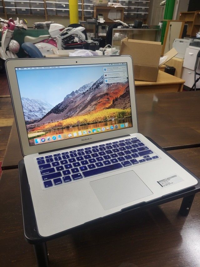 MACBOOK AIR MID 2011 RUNNING ON CORE i5 (SHOP35)