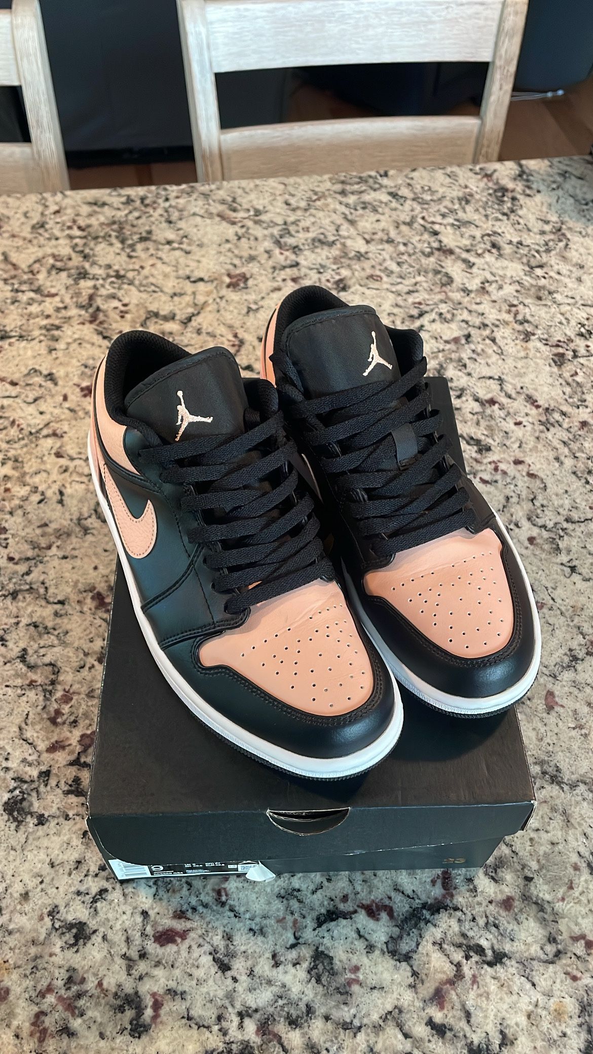 Jordan 1 Low ‘Crimson Tint’