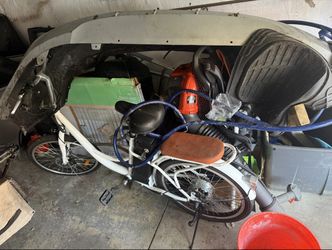 Electric Bike, White Step-Through E-Bike with Rear Rack