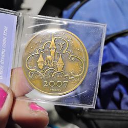Disney Coin Where Dreams Come True 2007 Coin Sleeping Beauty Castle  

Sports & Collectibles (10291)