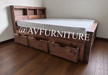 Full Bed w 3 Drawers and Memory Foam Mattress