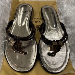 New. Beautiful Sandals size 6