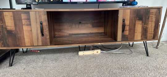 Tv stand
