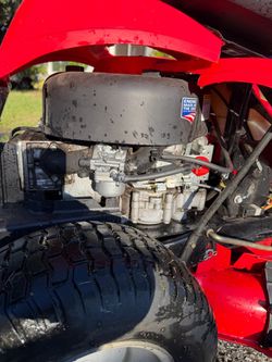 Craftsman r110 riding Lawn Mower with USA-Made Engine