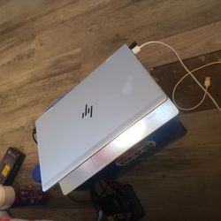 Hp 2-1  elitebook x360 830 G6