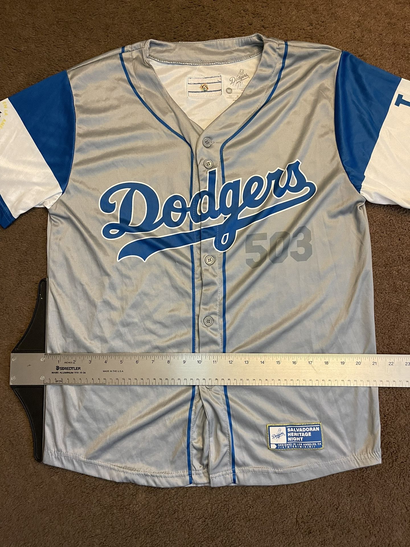 Dodgers Jersey Sz M World Series Salvadoran 