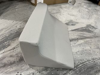 Grey foot rest