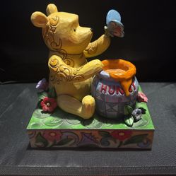 Jim Shore Disney Traditions Winnie The Pooh Touch Of Summer Figurine 