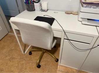 IKEA desk (2)