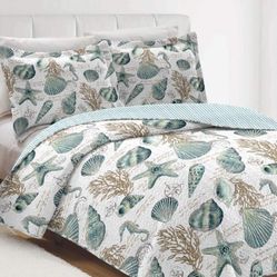 King Size Beachy Quilt Set