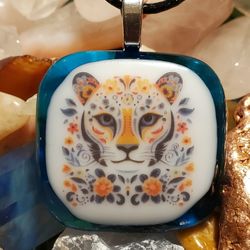 LUNA THE LIONESS FUSED GLASS PENDANT 