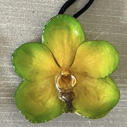 Pressed Green Real Flower Pendant Necklace
