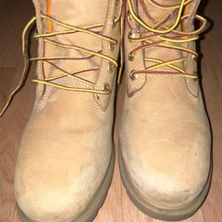 Womens Timberland Boots Size 7.5