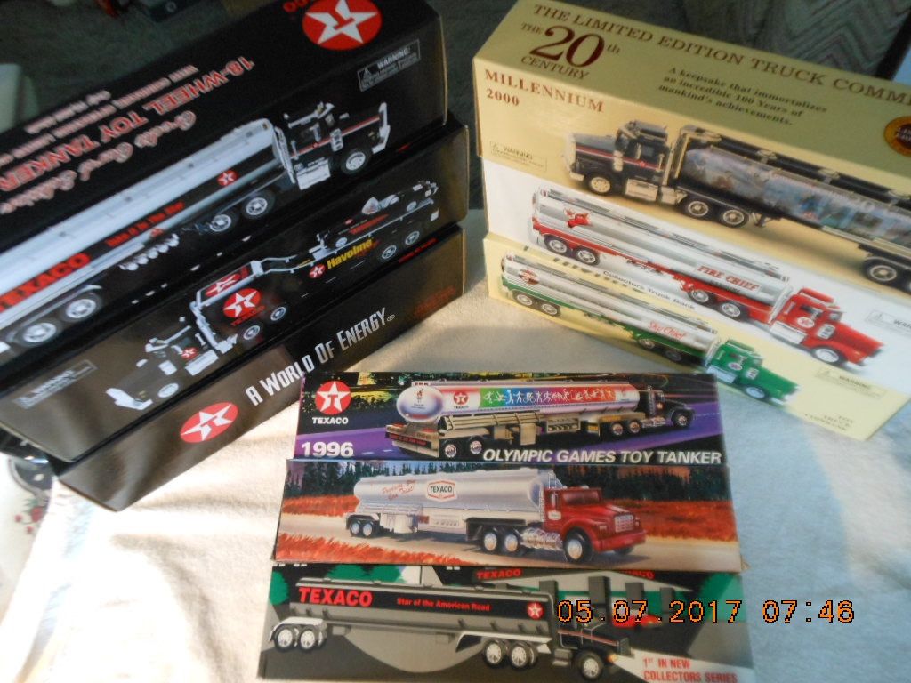 (1) LOT OF 9 RARE TEXACO TOY TANKERS AND CREDIT CARD EDITION COIN BANKS