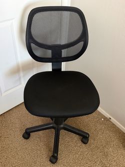 Black Mesh Office Chair with Wheels