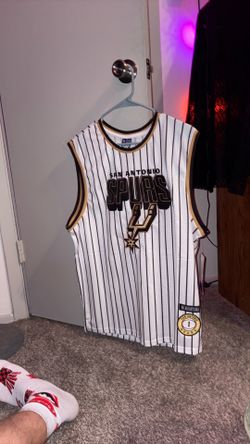 Large spurs jersey