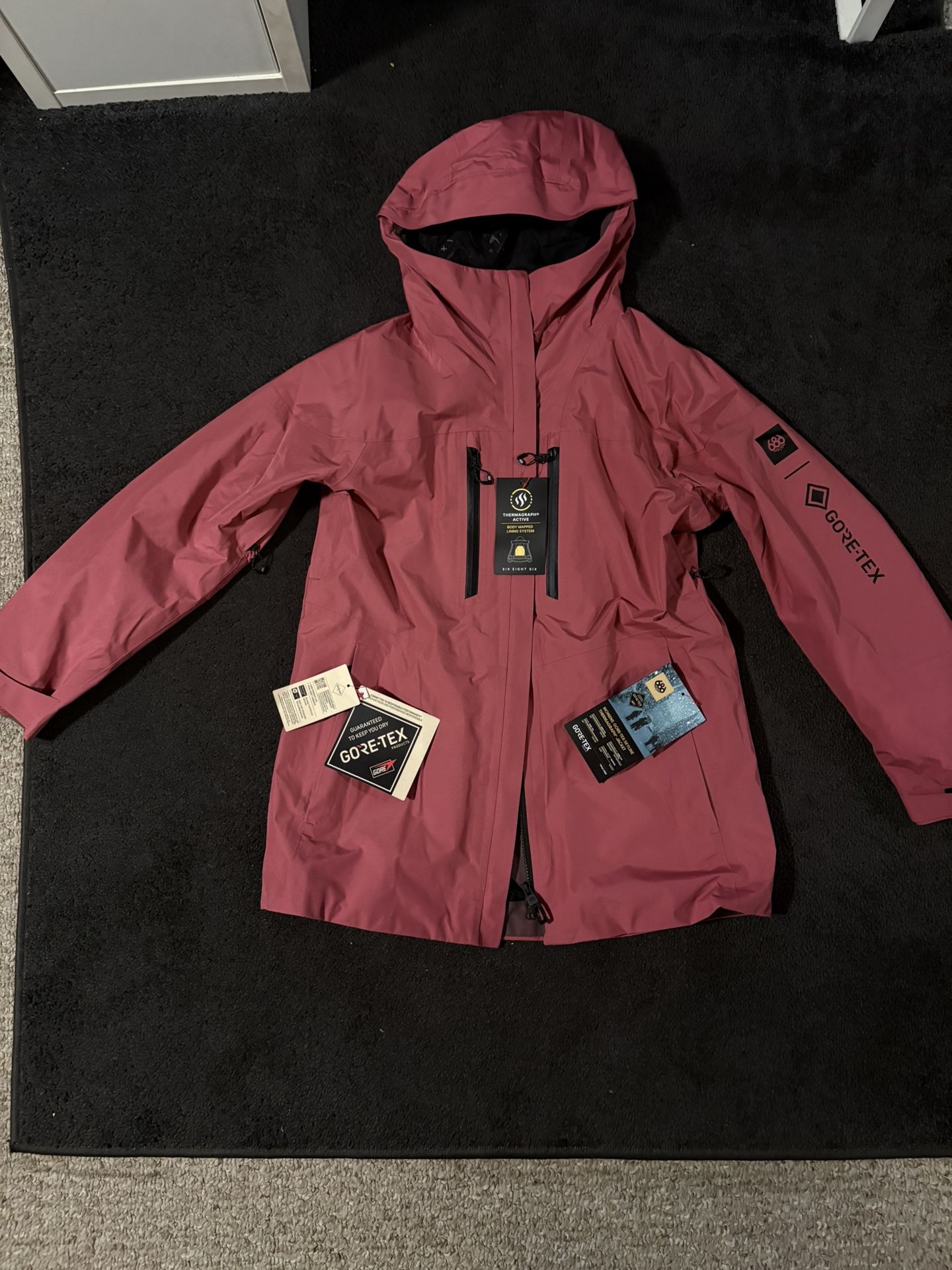 NEW 686 Women’s GOR-TEX Jacket + Pant - S/XS - Rosewood
