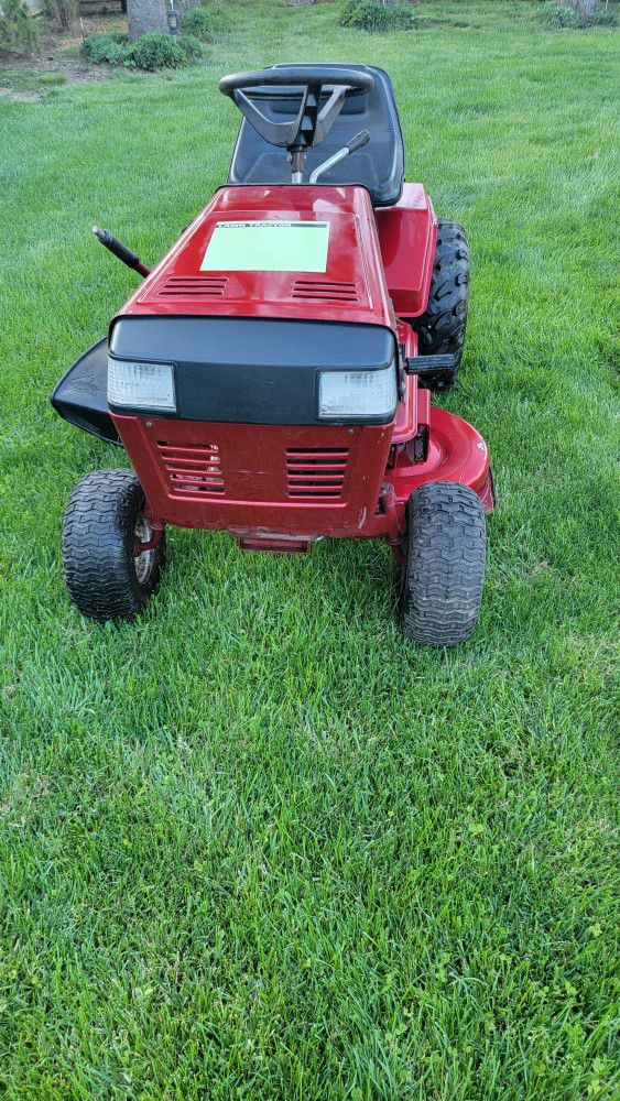 Lawn mover tractor