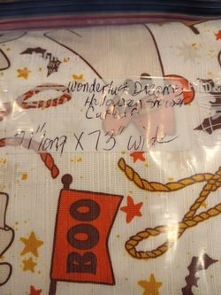 Halloween Shower Curtain-info 👇