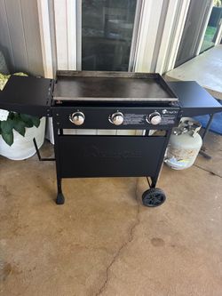 Flat top griddle propane grill