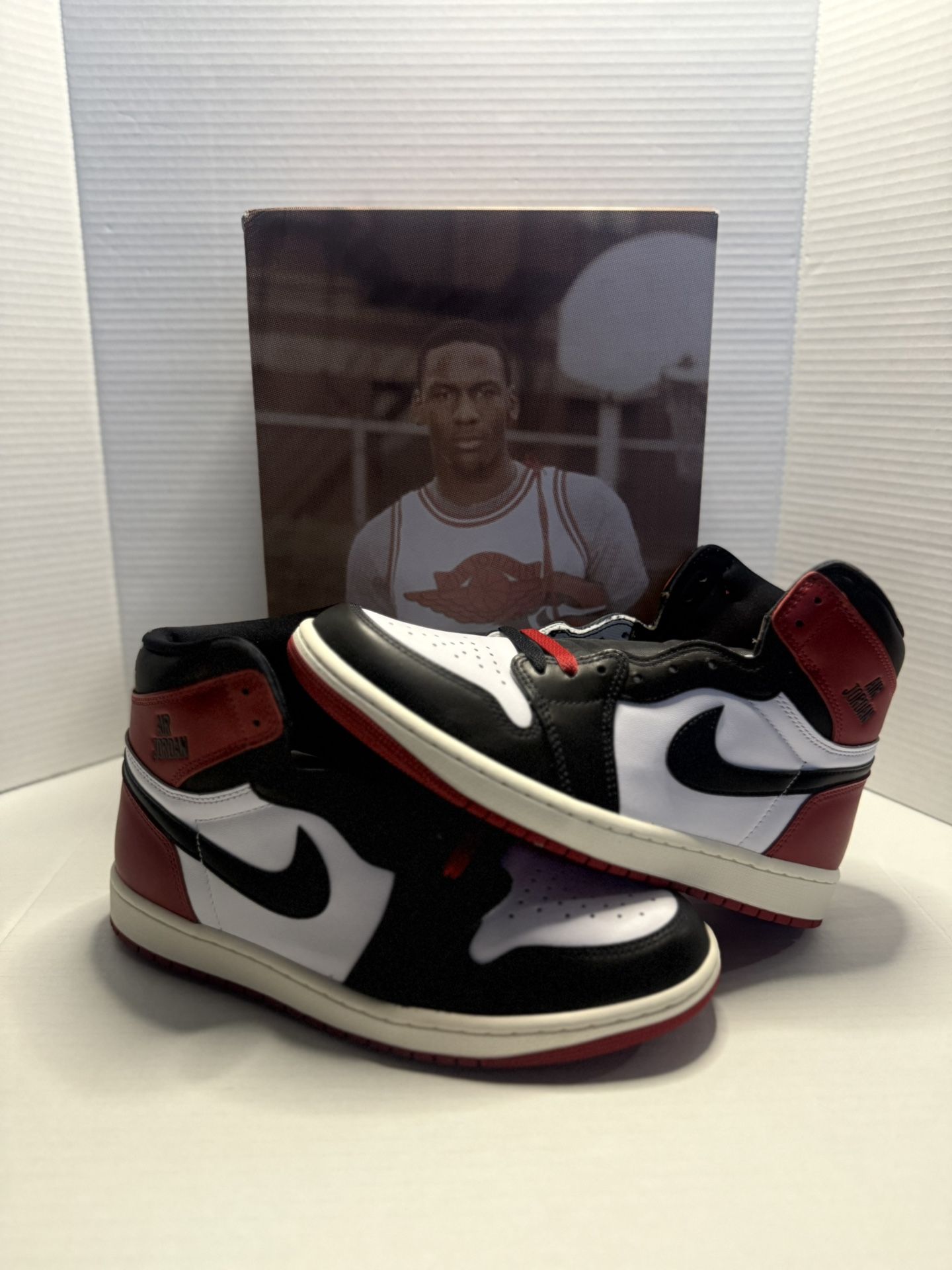 Jordan 1 Black Toe