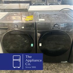 LG Front Load Washer and Gas Dryer Set