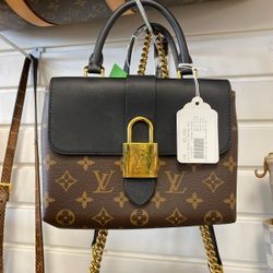 Louis Vuitton Purse 