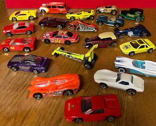 Hot Wheels Set of 20 Vintage Cars