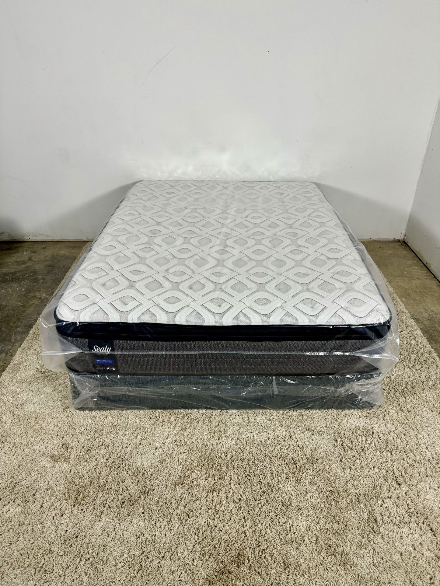 Queen Sealy Posturepedic Pillow Top Mattress ( Delivery Is Available)