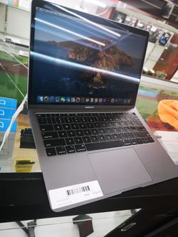 MacBook Air 256HDD Catalina 16Ram