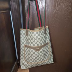 Summer  tote ophidia