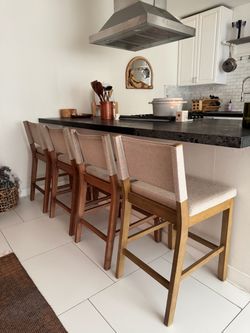 Set of 4 Comfy Counter Stools